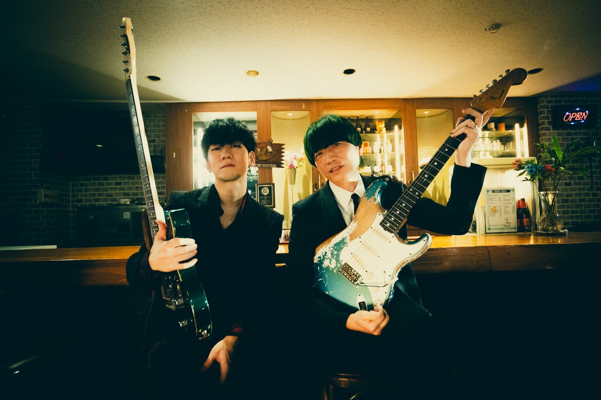 TKくんとの2ショット！TK×2！
緑色のシグネイチャーテレキャスかっこ良いね！
時雨のデビュー当時からTKくんのギターの
ファンでもあるので今回とても光栄でした。
ライブでもVSしようね🎸

加藤隆志

<a href="/sigure_official/">凛として時雨</a>