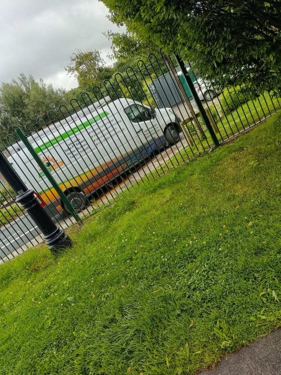 Declan976066338's tweet image. So after the Ukrainians were given pods worth nearly half a million each with all bills paid for. They're all receiving free solar panels now. There are many Irish families that could do with this service. Ridiculous and unacceptable.
#Irelandbelongstotheirish