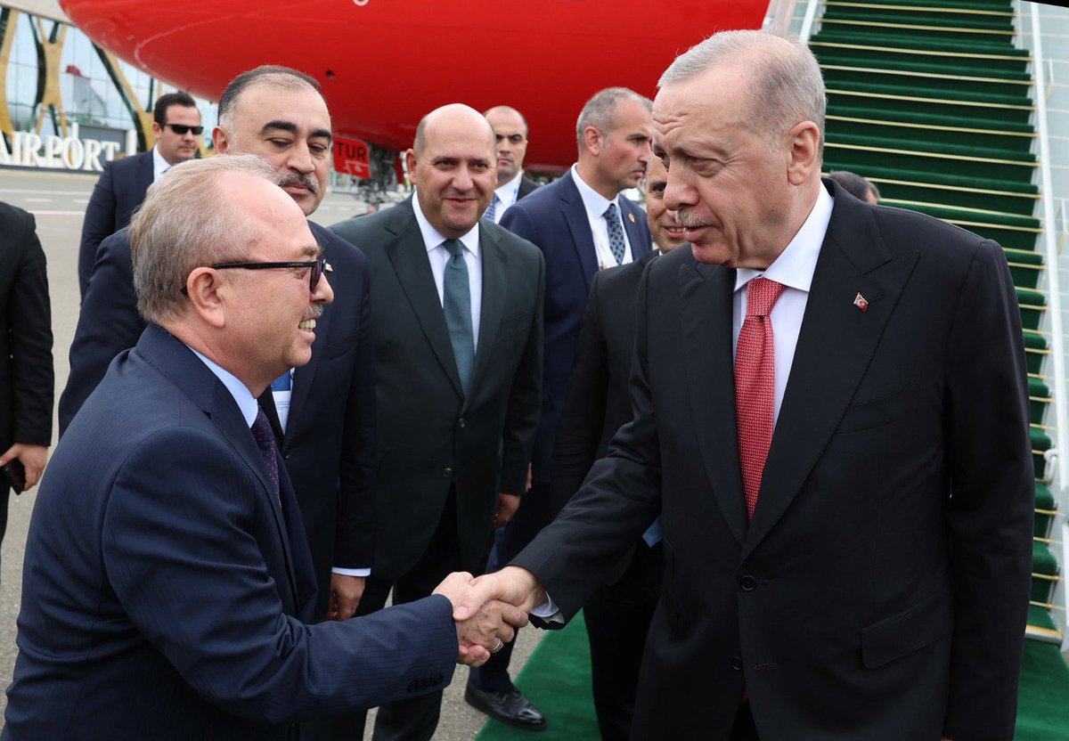 Cumhurbaşkanımız Recep Tayyip Erdoğan, Ekonomik İşbirliği Teşkilatı’nın (EİT) 17. Zirvesi’ne katılmak üzere Azerbaycan’da.