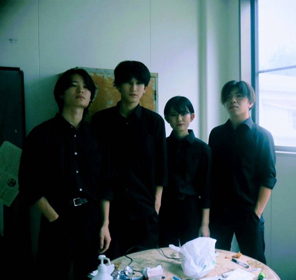 ナツカレ出演バンドをご紹介✨
●エレファント西川(コピー:THEE MICHELLE GUN ELEPHANT)
鹿大フォークソング同好会