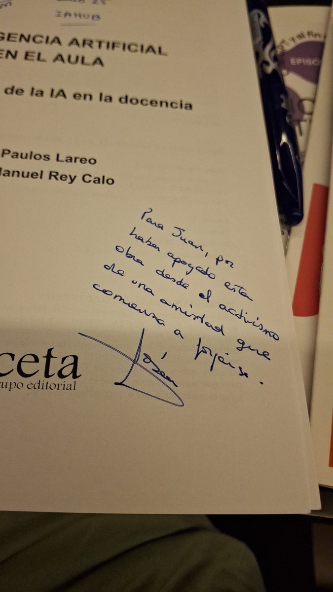 Juan Enciso (@juanenciso06) on Twitter photo Emocionado con el libro de <a href="/oreycalo/">Óscar Manuel Rey Calo</a> y <a href="/FinaPaulos/">Fina Paulos</a> Inteligencia Artificial en el aula. Gracias. Emocionado con el libro de <a href="/oreycalo/">Óscar Manuel Rey Calo</a> y <a href="/FinaPaulos/">Fina Paulos</a> Inteligencia Artificial en el aula. Gracias.