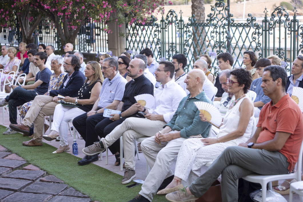 Castellón, a 4-7-2025.- La primera sesión de “Testigo Directo” 2025, en Benicàssim, arrancó ayer con una mesa redonda en torno al espíritu de la Transición, en la que intervinieron los periodistas Almudena Martínez-Fornés (El Debate), Víctor Mut y Vicente Farnós en calidad de