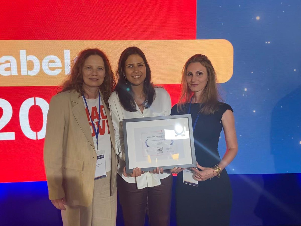 CÉRÉMONIE remise LABEL FILM D’UTILITÉ PUBLIQUE 

« Affaire Pelicot : les femmes de Mazan », diffusé sur <a href="/tevalachaine/">téva</a> et dispo sur <a href="/M6plusofficiel/">M6+</a>, a reçu le label « film d’utilité publique » 👏

Réalisé par Alyssa Makni  et Delphine Welter (Géraldine Levasseur - Giraf Prod)