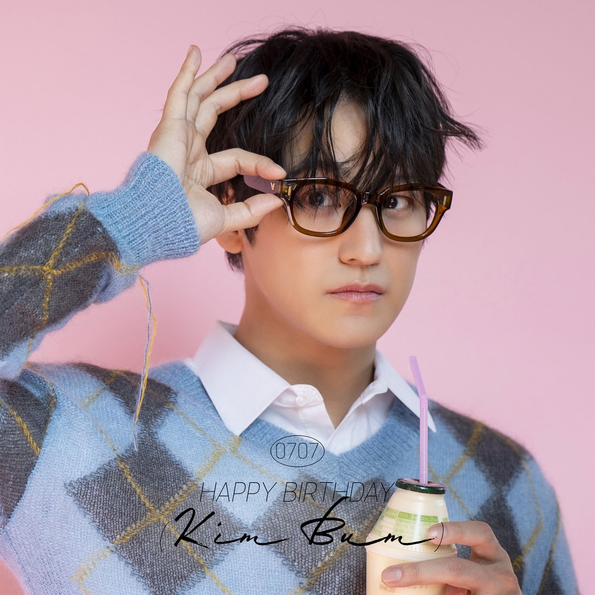 kkbyss_official's tweet image. ♪ ♩ ♬ Happy Birthday to Kim Bum ♪ ♩ ♬
#김범 #KimBum #KimBeom
#HBD