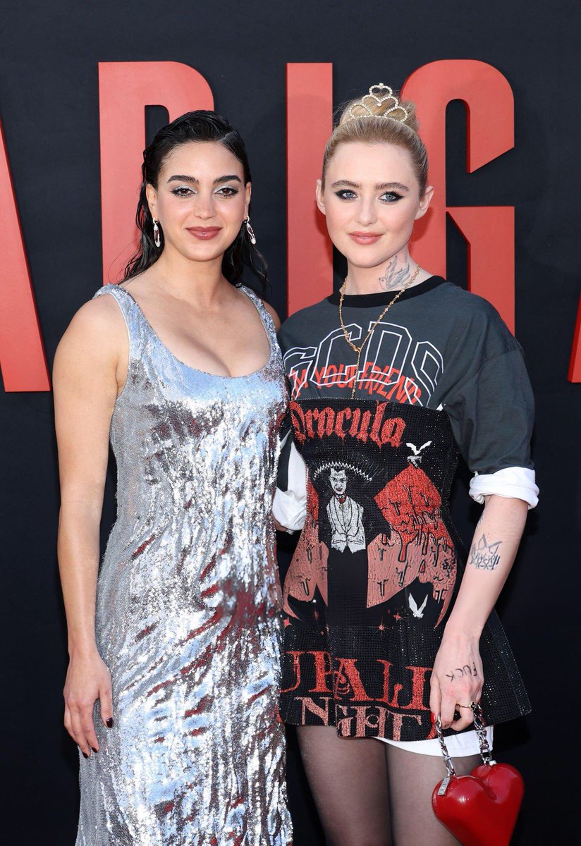 BestOfKathrynN2's tweet image. Happy birthday to Melissa Barrera 😍🥳 #MelissaBarrera #HappyBirthdayMelissaBarrera #Joey #KathrynNewton #Sammy #AbigailMovie #beautiful