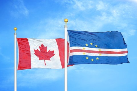 Feliz dia dá independência Cabo Verde! 🇨🇻  Bonne 50ème Fête de l'indépendance à nos amis et partenaires du #CaboVerde!  #CanadaauCaboVerde #diadaindependencia