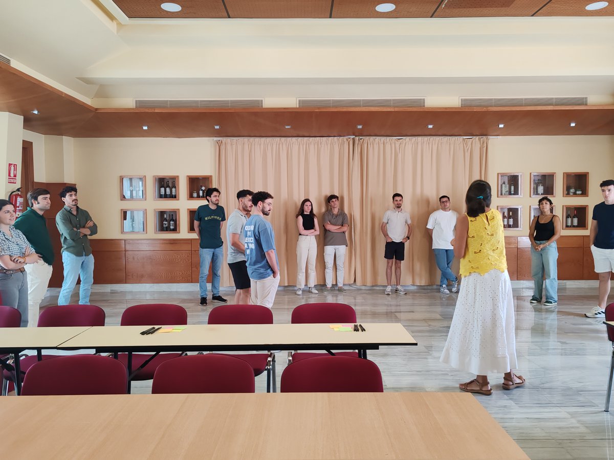 Cooperativas Agro-alimentarias de Andalucía (@coopsagroand) on Twitter photo 🔝Los participantes del campus de innovación #EMPRENDECOOP han visitado las instalaciones de <a href="/GrupoDcoop/">Grupo Dcoop</a> para comprobar cómo la tecnología, el control y el trabajo se unen en sus laboratorios para alcanzar la excelencia. 🔝Los participantes del campus de innovación #EMPRENDECOOP han visitado las instalaciones de <a href="/GrupoDcoop/">Grupo Dcoop</a> para comprobar cómo la tecnología, el control y el trabajo se unen en sus laboratorios para alcanzar la excelencia.