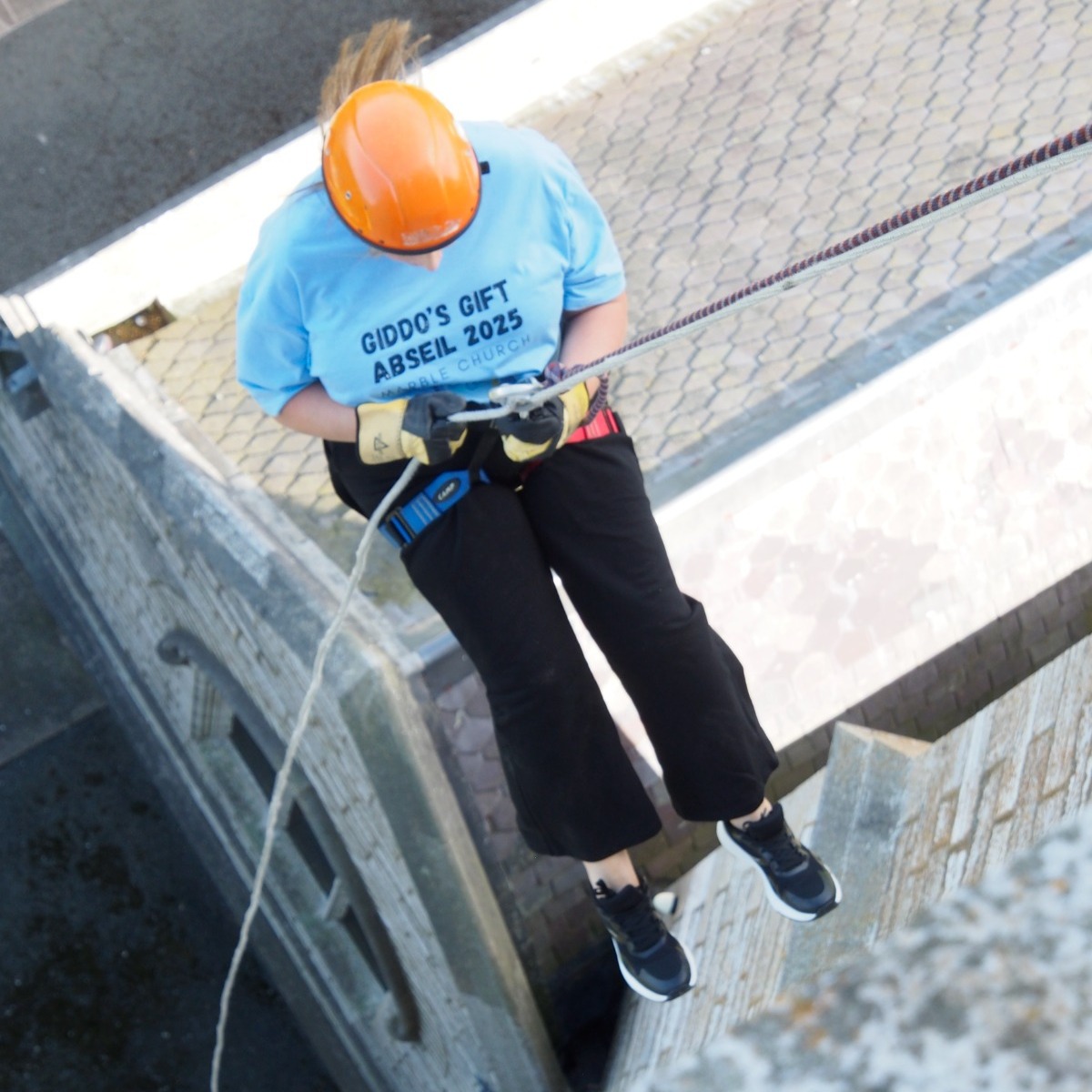 PolyroofLtd's tweet photo. A huge congratulations to our incredible HR Manager, Tracey Deans, who took on a charity abseil down the Marble Church last weekend in support of Giddo's Gift!👏

#Polyroof #Flintshire #charity https://t.co/Vx6a5RANRa
