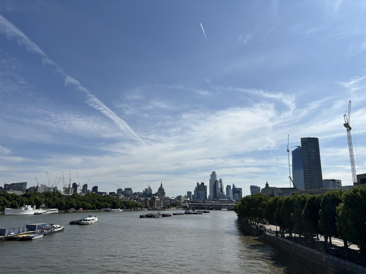 Franck Magennis 🍉 (@franckmagennis) on Twitter photo Omw to the English High Court to join the fightback. It’s a beautiful day to spit in the face of the British empire. We are all <a href="/Pal_action/">Palestine Action</a>, we are all Palestinians.
Victory to the intifada. Omw to the English High Court to join the fightback. It’s a beautiful day to spit in the face of the British empire. We are all <a href="/Pal_action/">Palestine Action</a>, we are all Palestinians.
Victory to the intifada.
