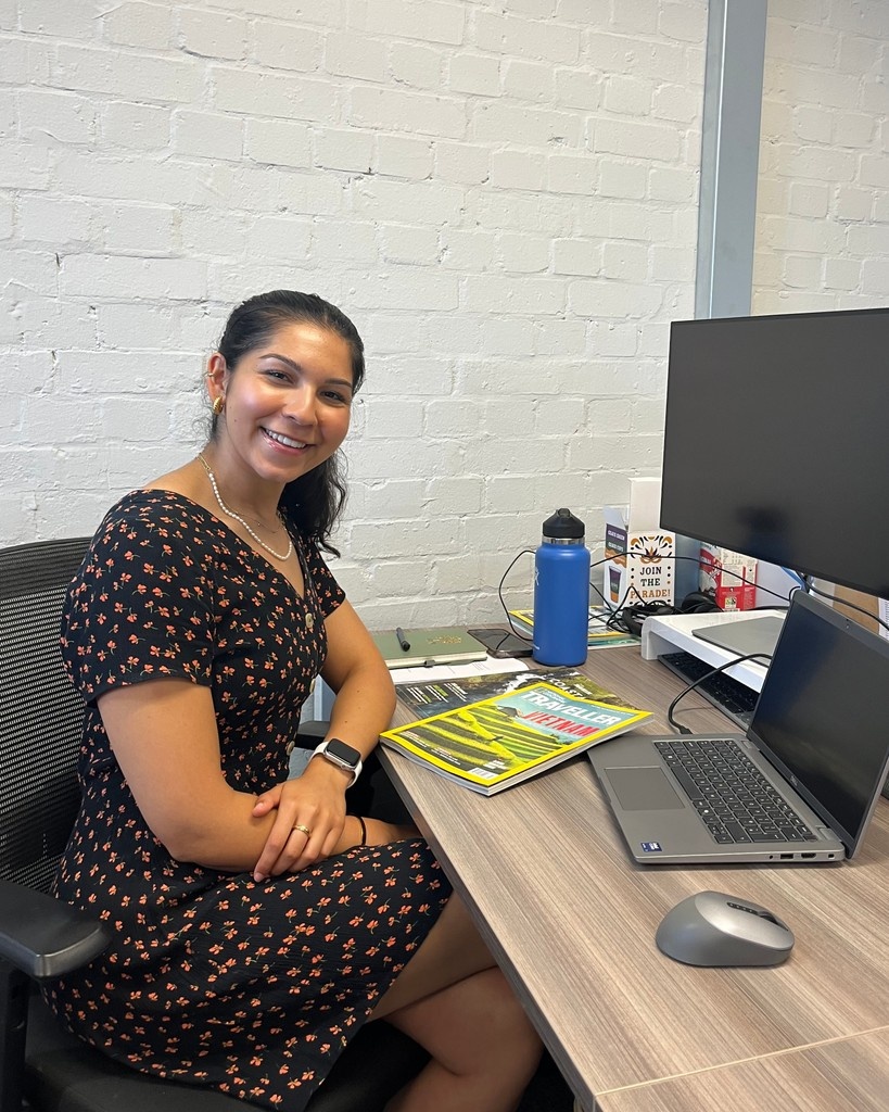 APL Media is thrilled to welcome Kinza Chaudry as part of this year’s #TMAStepUp internship scheme! She joins 4 other interns for placements across 10 partner orgs supporting diversity in travel media 🌍✍️ 

🔗 Learn more: aplmedia.co.uk/welcome-to-kin…  

#travelmedia #aplmedia