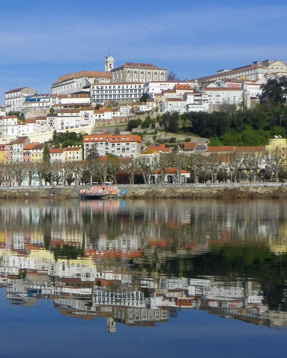 Coimbra Portugal 
Hoje é o dia da nossa bela cidade! Homenageamos também a padroeira Rainha Santa Isabel, conhecida pela sua bondade e pelo famoso milagre das rosas.🌹