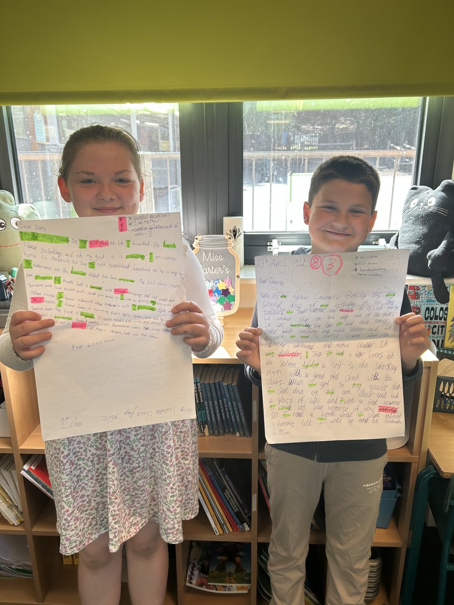 YsgolPenmorfa's tweet image. #YsgolPenmorfa #Year5C In groups we have created a short diary about a passenger on board the Titanic. We then swapped sheets and did some peer assessment, looking at the features of diary writing.