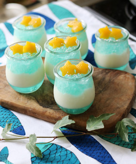 「ママ、冷たいの食べたい〜！」って言われたらコレ👇

【炭酸で作る！サイダーゼリー9選】
genki-mama.com/articles/sOiKI

しゅわしゅわ食感がクセになるゼリーです✨
見た目も涼やかだから、食欲がない日にもぴったり！

#子どもおやつ #スイーツ #夏レシピ #サイダーゼリー #元気ママ応援プロジェクト