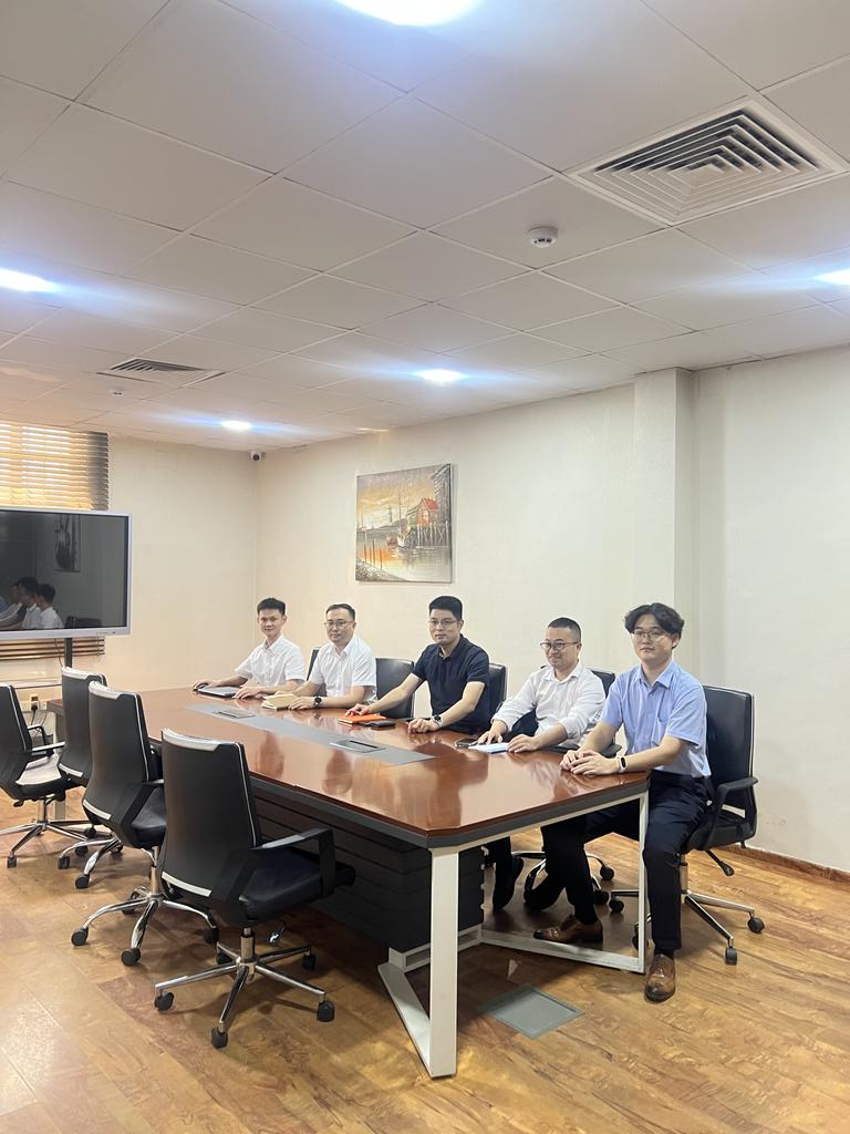 workandconnect's tweet photo. Big deals need the right space. 💼✨
Host winning meetings in our fully equipped executive boardroom, style, comfort &amp; productivity guaranteed.

📍 Jabi, Abuja | ☕ +234 812 576 6214
#WorkAndConnect #BoardroomGoals #MeetInStyle #AbujaBusinessHub https://t.co/98OQXu3u02