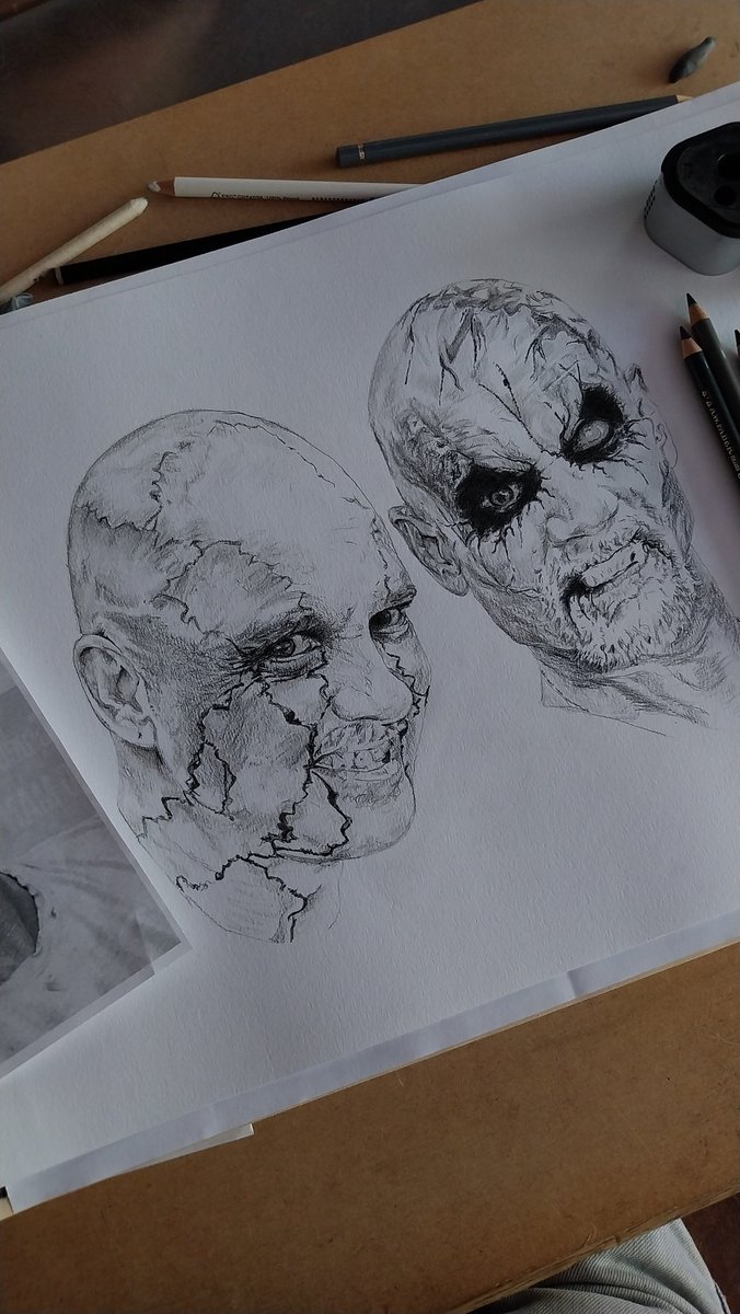Project ' The evil twins', Galder and Hoest, now on stage as band Old Man's Child. Hoest (Taake) as guest singer; Galder (ex Dimmu Borgir) founder of OMC. 🇧🇻🤘🏻🖤🤘🏻🇧🇻
#art #Pencildrawing #blackmetal