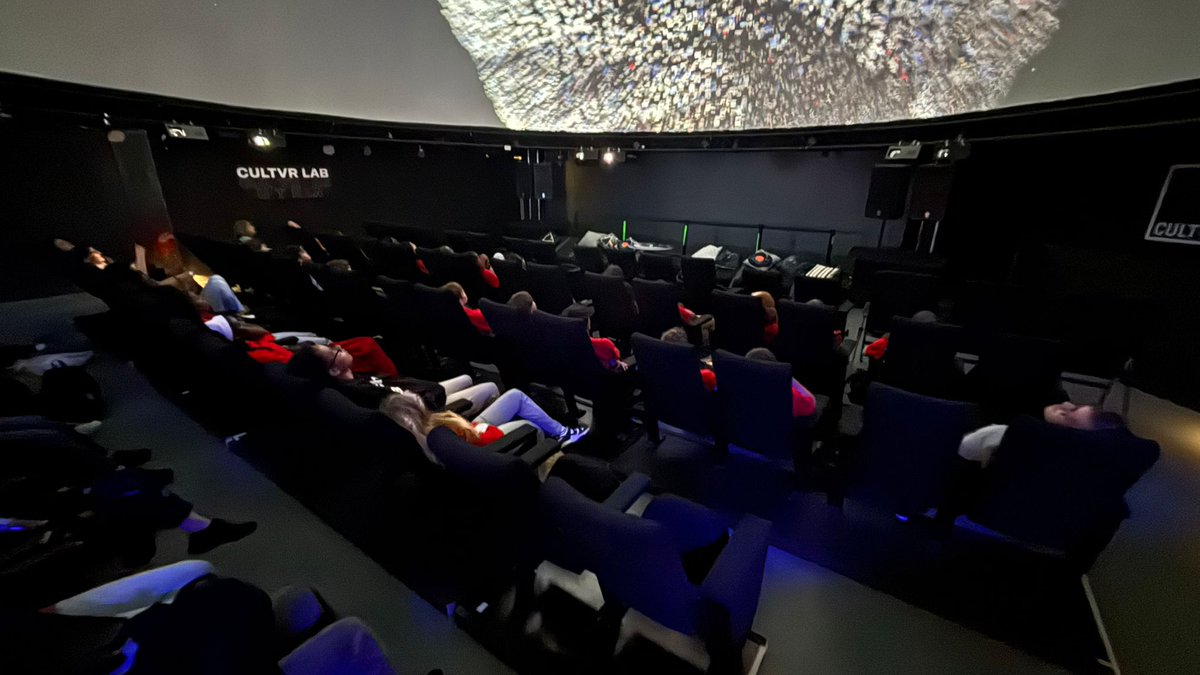 CdfCuric's tweet image. Pupils from @cantonianhs, @Mary_1mmaculate, @StIlltydsCHS, and #YsgolGlantaf are comfortably seated and fully immersed for the first @CULTVRLAB screening of the day! 🌌💫 #SpaceAcademy