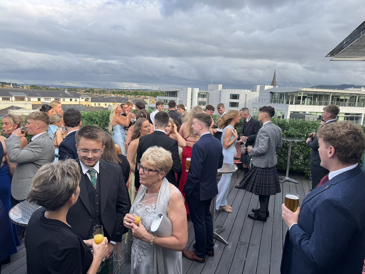 ColBrough's tweet image. What a fantastic evening we had at the Class of 2025 graduation ball. Great food, shared stories and memories of the last four years at @MorayHouse  @UoE_PE @EdinburghUni Thanks to the EdBudds organisers and all the students who made the evening such a success #Alumni now