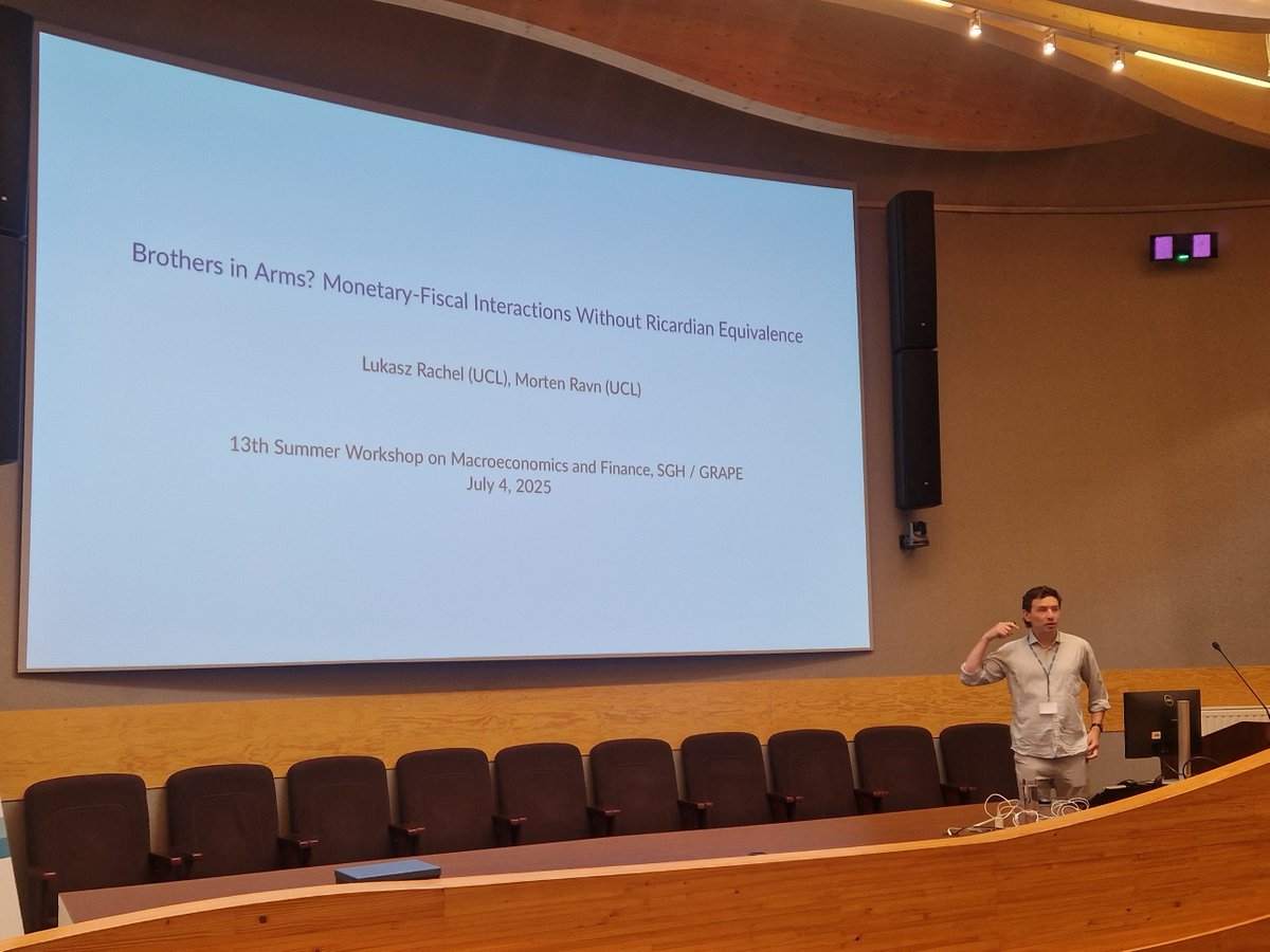 Piotr Żoch tweet media