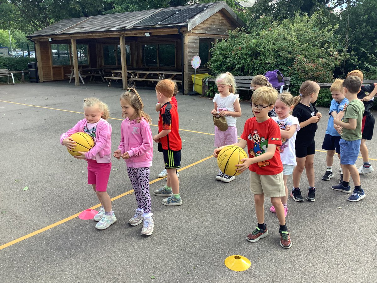 Year 1 St John’s tweet media