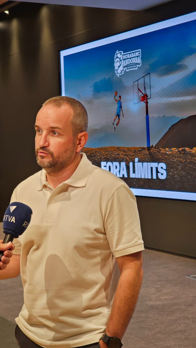 talpri's tweet photo. (4/5) Gràcies també a la meva família, pel suport incondicional, als amics, per acompanyar-me en aquesta aventura, però sobretot gràcies @canescris  que en els darrers anys, segur els més complicats de tots, has estat al meu costat sense dubtar-ho ❤🫰 https://t.co/iTnLX3wIti