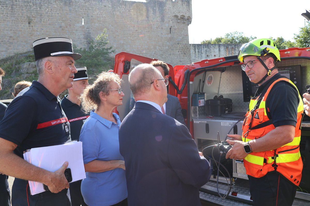🔴🔥🌲[POMPIERS] L'#Alsace se mobilise face au risque accru de #FeuxDeForêt : avec le réchauffement climatique, nos #pompiers ont besoin de notre vigilance collective. Les <a href="/sdis68/">SDIS 68 - Haut-Rhin</a> et <a href="/sdis67/">Service d'incendie et de secours du Bas-Rhin</a> que je préside ont lancé leurs dispositifs renforcés #FeuxDeForêt ces dernières semaines.