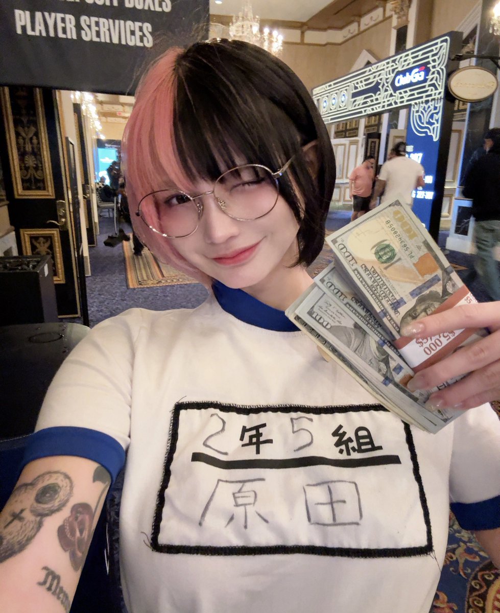 【＄1,000 Mini main Event 】128/10,794 人 
でフィニッシュしました㊗️🃏 

賞金＄7,130(約103万円)GET!!💰

日本人女性の中で1番ロングランしたらしい🏃‍♂️💯🥇

初 海外トナメでしたが、ずっと掲げていた"海外トナメでインマネする"という目標は達成できたよ〜!!T_T🎊

しかもその舞台が世界最大のトーナメント　#WSOP  だったのが嬉しい!

たくさん友達もできたし楽しかった♡
コメントくれたり、応援ありがとうねみんな!!

#WSOP2025 🇺🇸(※ポーカーの大会です)