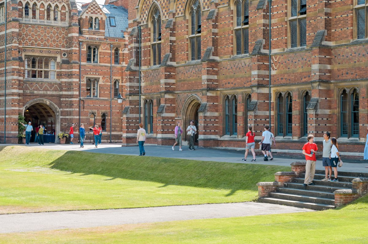 Over the last two days, we welcomed hundreds of prospective students during our July Open Days for Keble tours, talks and ice cream 🍦
Thank you to our staff and student ambassadors for all of their help!

Missed us this time? We’ll be back for another #OxOpenDay on 19 September
