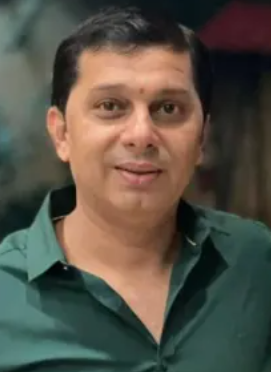 मध्य प्रदेश के बड़े उद्योगपति अजय गेई ने खुद को गोली मारी, लाइसेंसी रिवॉल्वर से की आत्महत्या
घटना रात लगभग डेढ़ बजे की बताई जा रही है। गोली सिर में लगने के कारण अत्यधिक रक्तस्राव हुआ, जिससे मौके पर ही उनकी मौत हो गई।