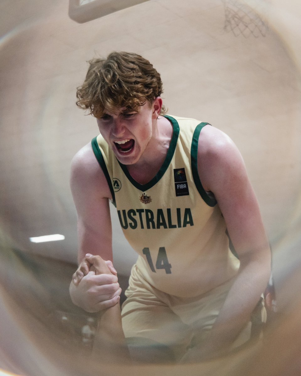 BasketballAus's tweet photo. #FIBAU19 World Cup Quarter-Final loading ⏳
AUS 🇦🇺 vs GER 🇩🇪
⏱️ 10:30 PM AEST
📊 https://t.co/ZGV0Xku49b
📺 https://t.co/TzkVwJOO1Q
#WeAreBasketball | #GoEmus | #FIBAU19 | @nextgenhoops https://t.co/TBXkli5OkT