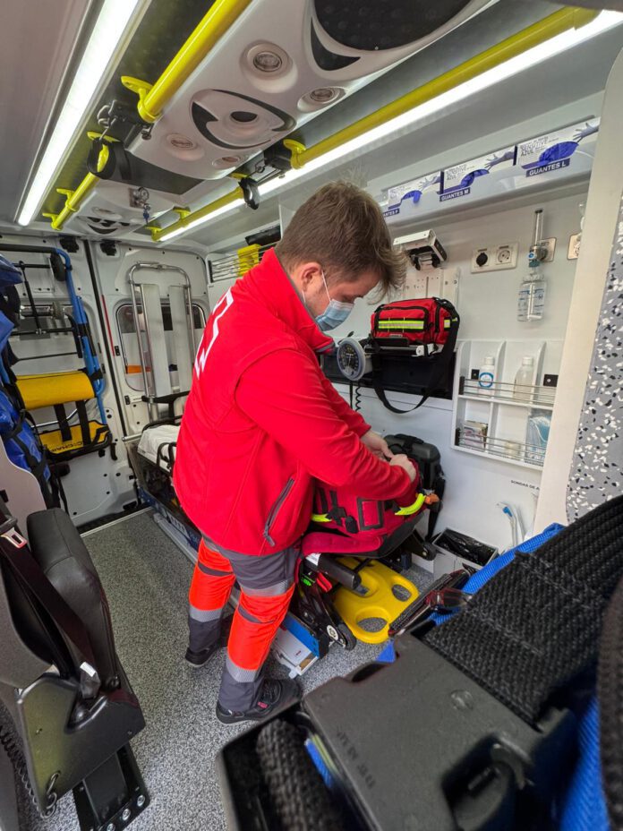 Si estás interesado en colaborar con Cruz Roja de Pozuelo de Alarcón como voluntario en Socorros y Emergencias solicita información en nuestra Asamblea o accede al siguiente link voluntariadocruzrojamadrid.org/transporte-san…
#tecnicosemergenciassanitarias #voluntariadocruzroja #pozuelodealarcon