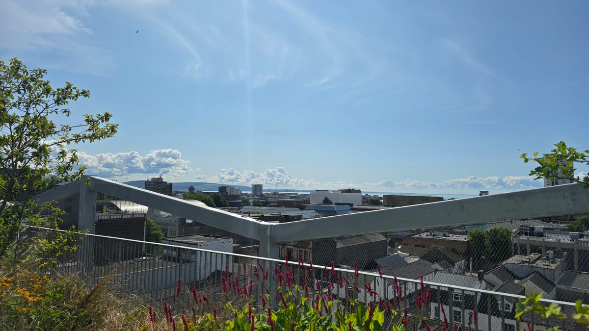 71/72 Kingsway is officially open, and it's anticipated that the development will be 100% let in the coming months 👏

Tenants include travel &amp; leisure company TUI, flexible workspace provider IWG, and financial company Futures First, with more to be announced soon.