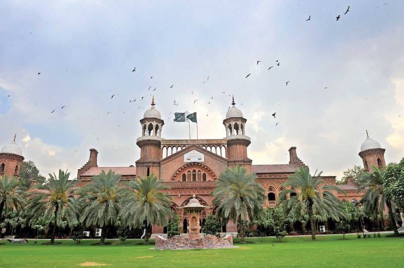 تحریک انصاف کا 9مئی مقدمات کے جیل ٹرائل روکنے کے لیے ہائی کورٹ سے رجوع کرنے کا فیصلہ 

حافظ ذیشان رشید کی جانب سے جون 2024 میں بھی جیل ٹرائل روکنے کے لیے درخواست کی گئی تھی 

قبل ازیں ہائیکورٹ کے2 رکنی بینچ نے سماعت سے معذرت کر لی تھی

سال گزرنے کے بعد بھی درخواست کو سماعت کے لیے
