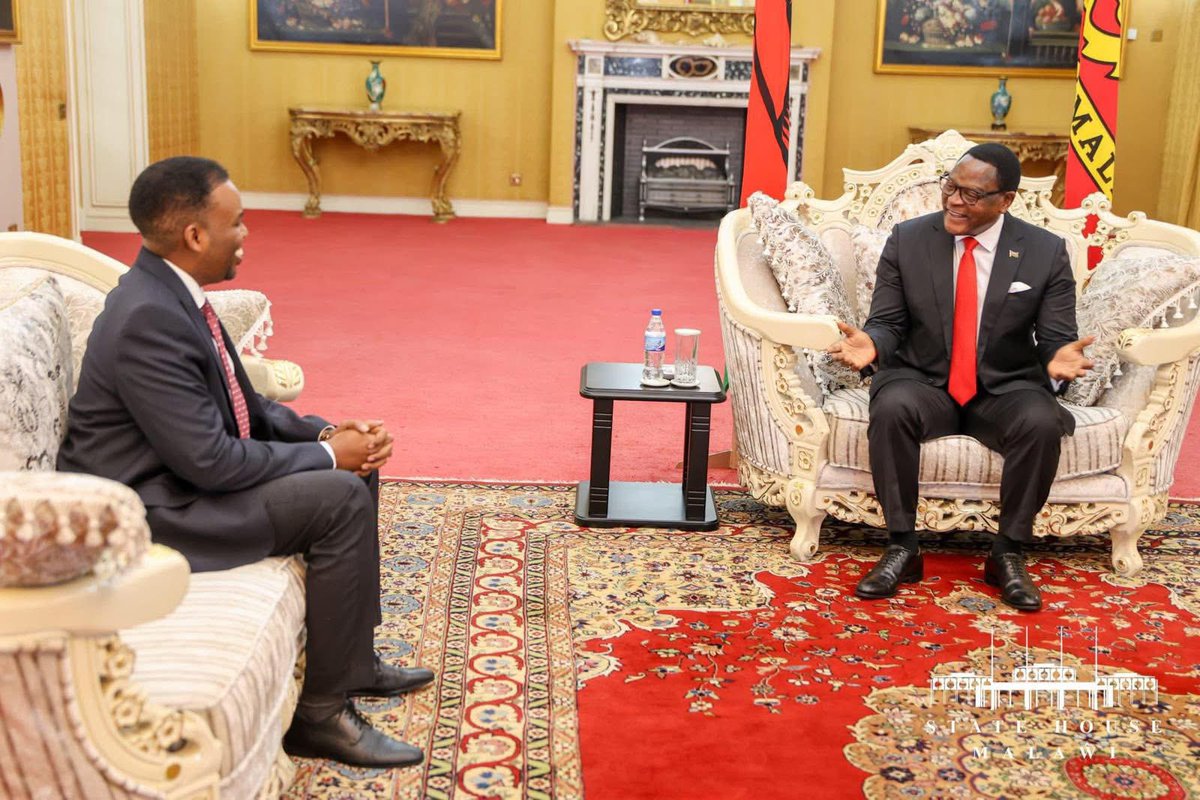 mohamedmahmud's tweet image. Congratulations to Ambasador @IlyasAliHassan on presenting your Letters of Credence to H.E. Dr. Lazarus Chakwera, President of the Republic of Malawi, at Kamuzu Palace in Lilongwe. Big up for adding Malawi to your diplomatic portfolio!  🇸🇴🇲🇼 #Malawi #Somalia
