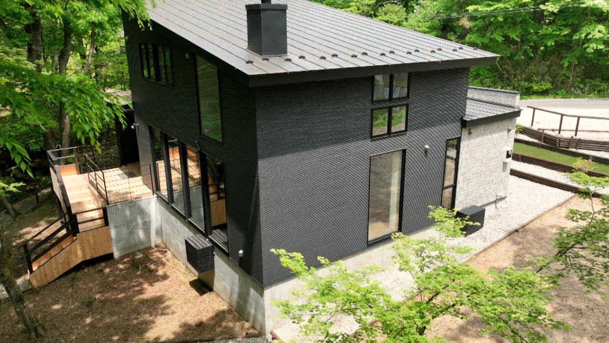 ariyoshiseminar's tweet image. 有吉ゼミ 明日よる7時〜2時間SP🌠
坂上不動産🏠 木村昴 家を買う✨
那須高原で本気の別荘探し🔥
🌟檜の露天風呂でリラックス🌿
大自然のウッドデッキ付き物件✨
🌟まるでアメリカ⁉︎
遊び心溢れるリノベーション物件
理想の物件たちに木村も大興奮!
ついに購入するのか...⁉︎