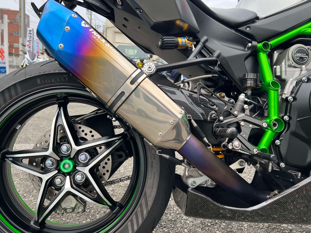 mfd_kobe's tweet image. MFD神戸のｍです😸 

【🔥7月決算セール速報！】
世界120台限定！Ninja H2 CARBON が50万円OFF！💰
💥598万→548万！💥 
✅スーパーチャージャー搭載！ 
✅前後オーリンズ＆カスタム多数！
 
このチャンス見逃すな！👇 moto.webike.net/bike_detail/20…
他にもセール車多数！

#決算セール #NinjaH2 #H2CARBON