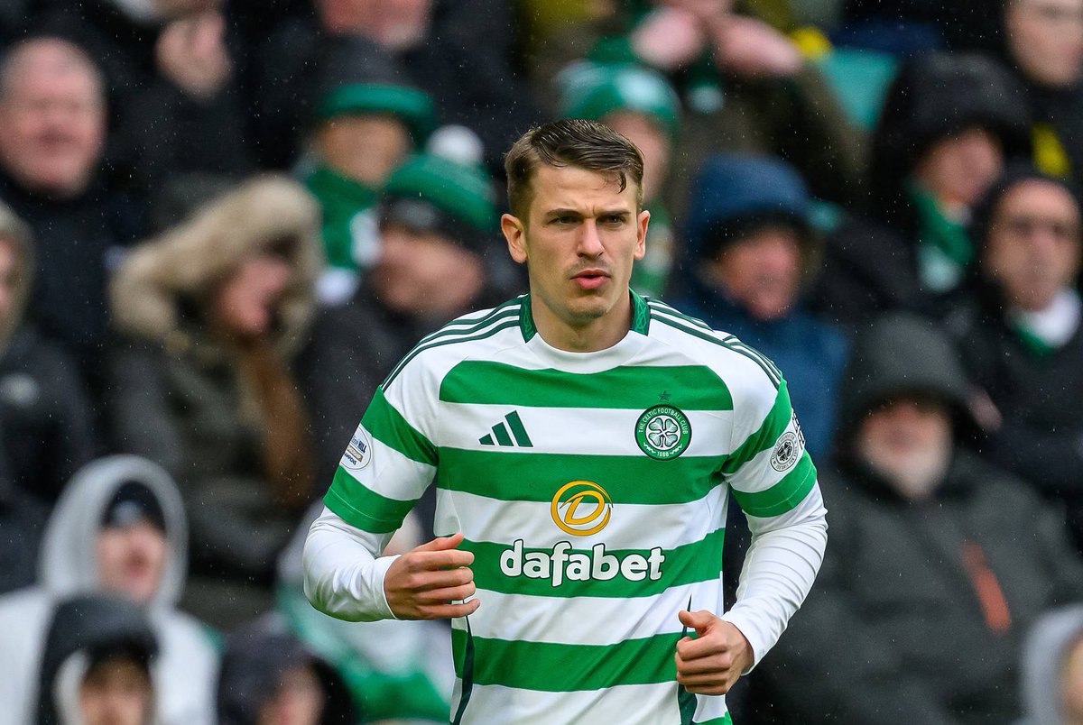 CelticNoah's tweet image. Extremely harshly treated, looked good every time he played for us. 

Hopefully Hannover don’t take up the option to buy and he comes back next season🍀

Best of luck.