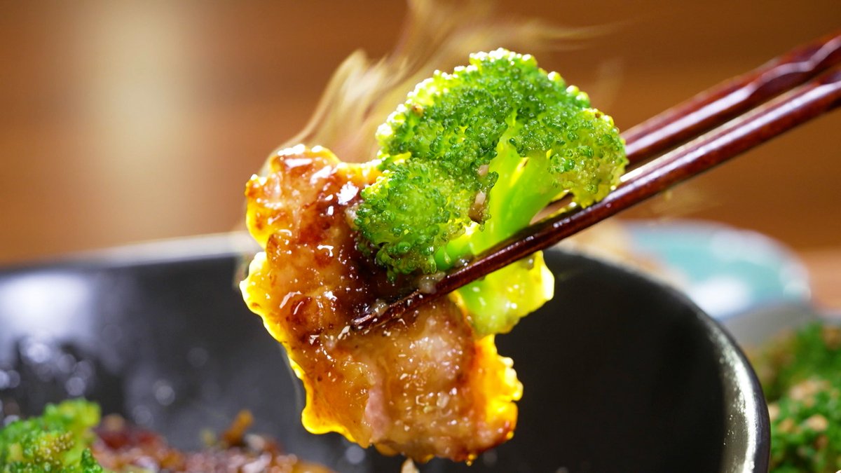 ariyoshiseminar's tweet image. 有吉ゼミ 明日よる7時〜2時間SP🌠
👩🌾工藤阿須加 楽しい農園生活🥕
工藤農園に新たな農地!
12種類の新たな野菜を同時栽培🌱
今回は通常の巨大なブロッコリー栽培に挑戦🥦
大きなブロッコリーを作るために
選んだ品種は【グランドーム】✨
無事に収穫することができるのか?