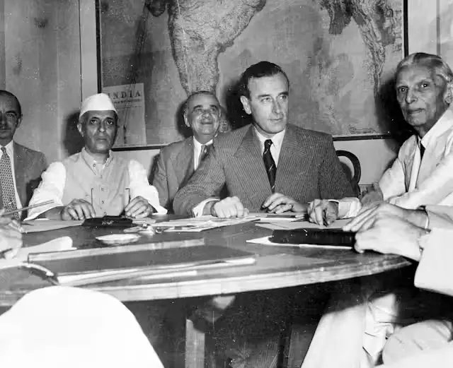 mohenjodaromag's tweet image. From wartime glamour to the heartbreak of Partition, these excerpts provide a glimpse into the strange, scandal-filled life of Lord Mountbatten and the long, chaotic goodbye to empire.
Featuring @SamDalrymple123, dive into history, heartbreak, and the theatre of colonial…