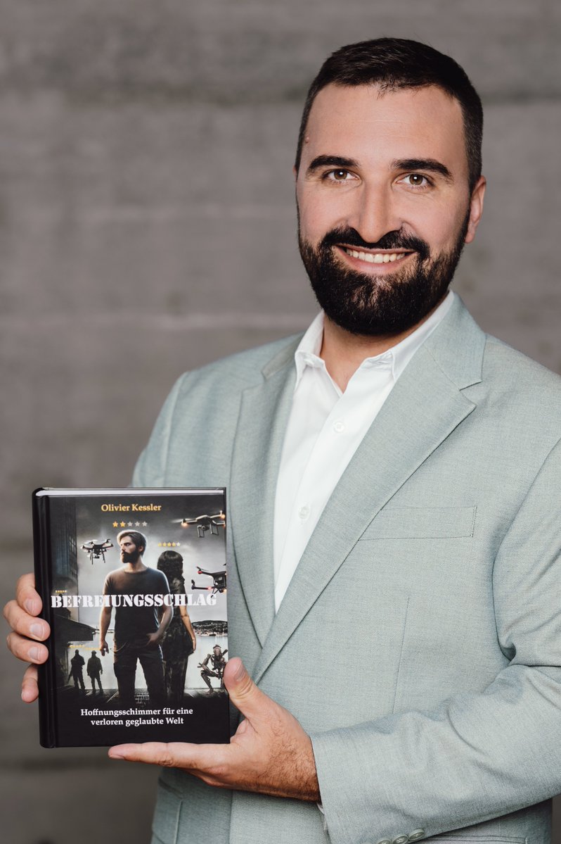 Gewinnen Sie jetzt ein Exemplar meines neuen Romans "Befreiungsschlag".

Ich verlose 3 Exemplare unter all jenen, die kommentieren, was Freiheit für Sie ganz persönlich bedeutet.

Die Gewinner werden noch in diesem Monat mittels Zufallsprinzip ausgewählt und von mir persönlich