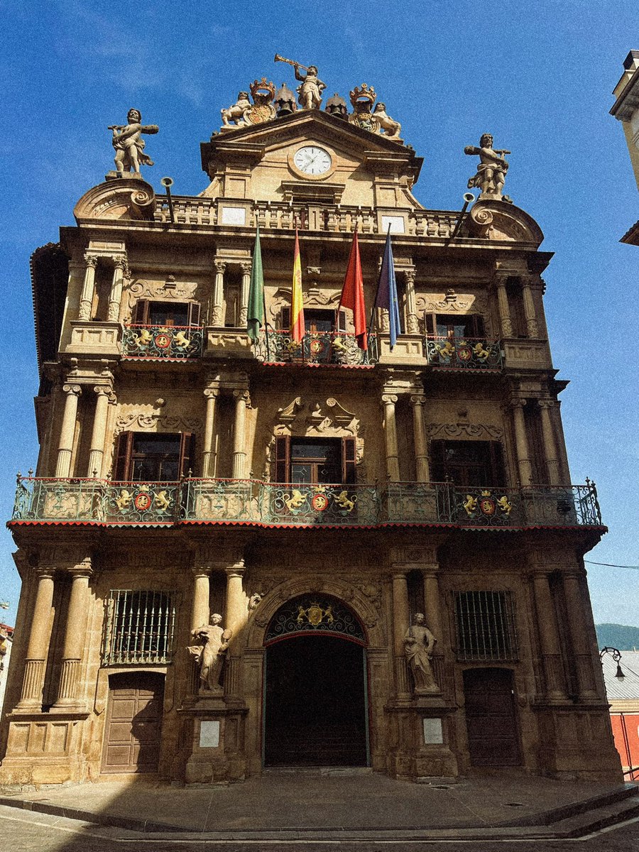 Soldmcm's tweet photo. Pamplona y sus calles ❤️ https://t.co/sbL1lj0isg