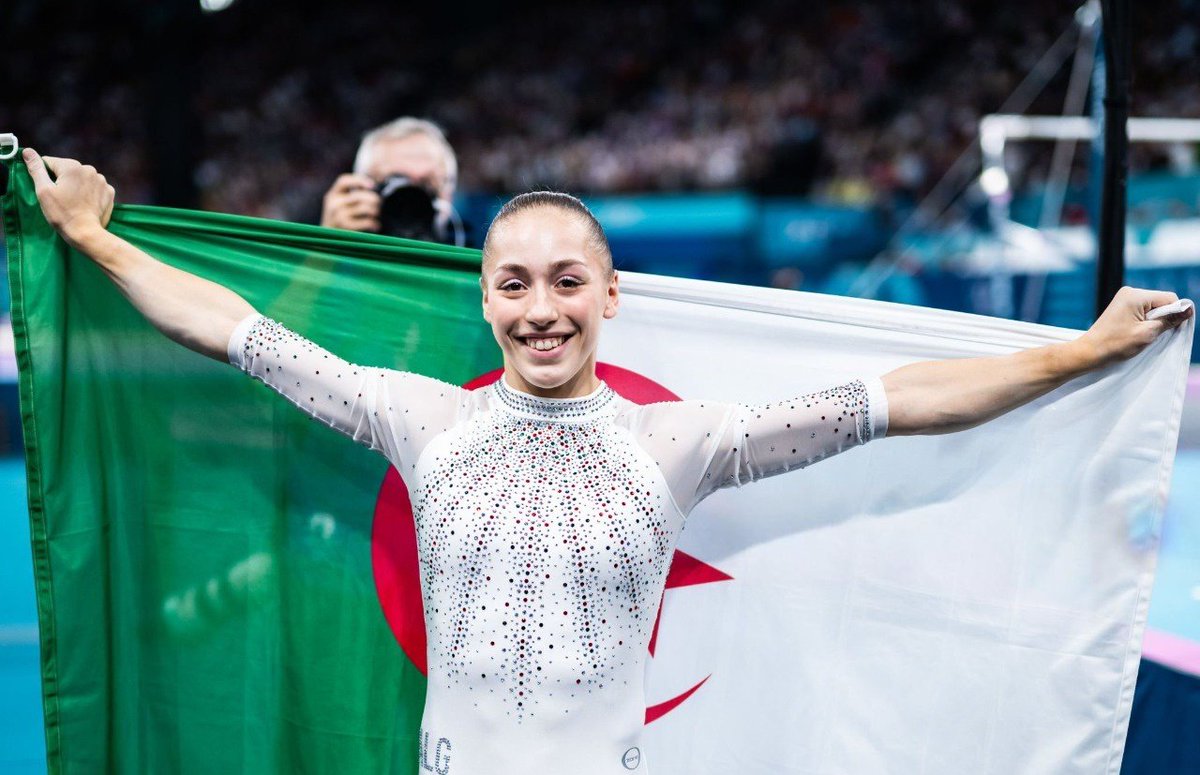 ✈️🇺🇸 كيليا نمور تصل إلى الولايات المتحدة

النجمة الجزائرية حطّت اليوم على الأراضي الأمريكية بالتحديد مدينة هيوستن من أجل تربص مكثف داخل المركز العالمي الشهير World Champions Center، وهو نفس المركز الذي تتدرب فيه الأسطورة سيمون بايلز ومملوك لعائلتها