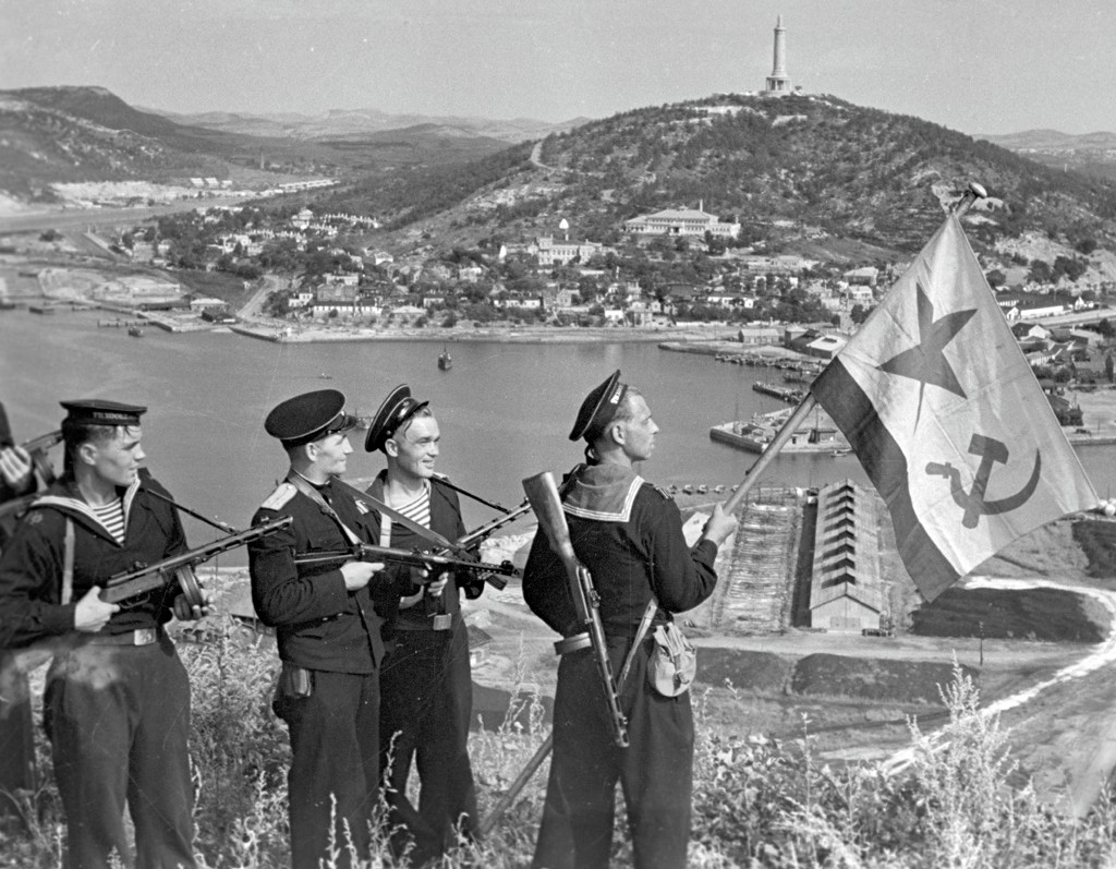 Anthony Tucker-Jones (@tuckerjones1944) on Twitter photo History of War
Have just been asked to write a feature on the Red Army's invasion of Manchuria in 1945 for How magazine. A much neglected WW2 campaign that had far reaching ramifications for post war Asia - led to Communist China and the Korean War. <a href="/HistoryofWarMag/">History of War</a> History of War
Have just been asked to write a feature on the Red Army's invasion of Manchuria in 1945 for How magazine. A much neglected WW2 campaign that had far reaching ramifications for post war Asia - led to Communist China and the Korean War. <a href="/HistoryofWarMag/">History of War</a>
