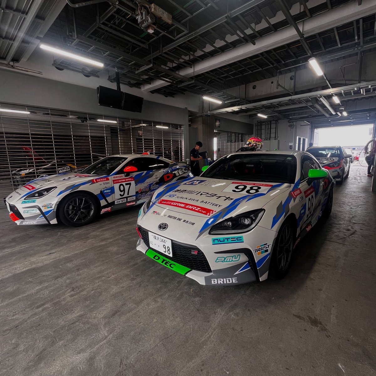 ICH_SPiRiT's tweet photo. 【ご報告】来週十勝スピードウェイで行われるGR86/BRZ CUPプロクラスに、神奈川トヨタDTEC様よりスポット参戦させていただきます。
ジャパンカップに参戦される元嶋選手の代役として、このような機会をいただきました。久々の参戦ですが、ベストを尽くします！98号車への応援よろしくお願いします。 https://t.co/jfu6vNYRrh