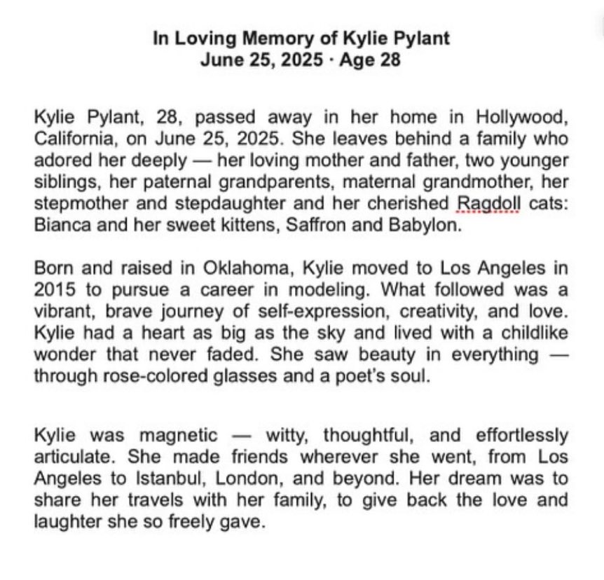 Kylie_page_X's tweet photo. https://t.co/4Mqox6OLe0