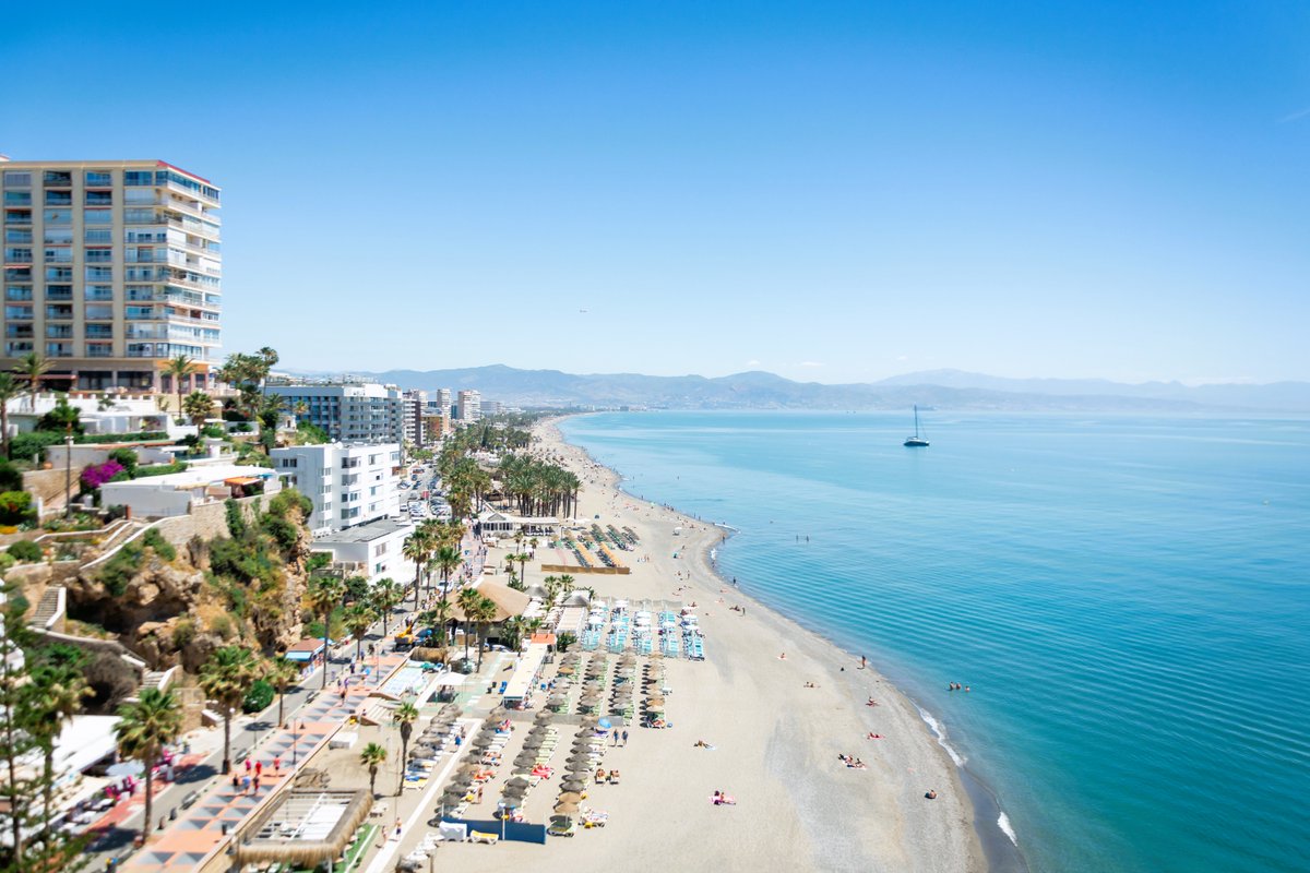 Torremolinos_On's tweet photo. #Torremolinos lidera en junio la ocupación hotelera en la provincia con un 95,73% 👏🏻

🔝 @Aehcos prevé que el municipio se mantenga como el principal destino en julio con un 94,08% y en agosto con un 93,59%

Más información ℹ https://t.co/AJbfaZrIuW

#Turismo @_TTorremolinos https://t.co/pzeaZSYw8f
