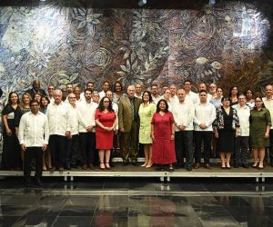 En ceremonia solemne encabezado por <a href="/DiazCanelB/">Miguel Díaz-Canel Bermúdez</a> prestaron juramento los nuevos jefes de misión en el exterior.  #BMCGuineaBissau <a href="/cubaengb/">Embajada de Cuba en Guinea Bissau</a> <a href="/CubacooperaGb/">CubaCoopera Guinea Bissau</a> <a href="/CManuel067/">MANUEL HERNANDEZ</a> <a href="/WongCorrales/">Luis Armando Wong Corrales</a> <a href="/LilianF33543992/">Lilian Fernández Lora</a>