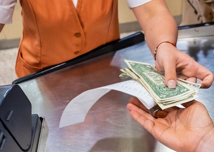 La IA es la prueba de que ganar dinero no tiene nada que ver con : 

- Inteligencia 
- El nivel educativo
- Y habilidades técnicas

Hoy cualquiera puede ganar $5,000 cada mes gracias a la IA.

Te explico mi plan paso a paso aquí👇
diago85.systeme.io/metodo-aia-pre…