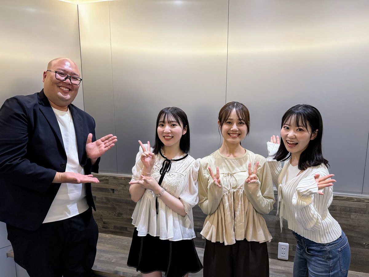 #声優ラジオのウラカブリ 〜Locipo出張所〜
️⚡️ただいまより配信スタート⚡️️

パーソナリティ：#東山奈央 さん
アシスタント：#たいち さん
ゲスト：#伊藤美来 さん #豊田萌絵 さん

🔽ご視聴はこちらから
locipo.jp/creative/71a33…

番組はアーカイブとして残ります🎵

#声優ラジオのウラオモテ