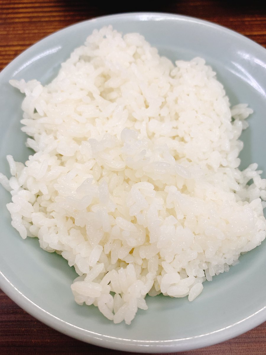 Q3_8686's tweet image. 武蔵家 川口店
#らーめんウォッチ麺
#武蔵家川口店
🍜全部乗せ並＋ねぎチャー＋ほうれん草(ｶﾀ､ｺｲ､ｵｵ)
🍚無限ライス
急に訪れる家系の口
とい流食べ方←は？
熱々の具材を食べる為麺の具材をご飯にエスケープ！
別皿ほうれん草にニンニクと一味醤油漬け(最強)
海苔スープダイブからの各々文字数