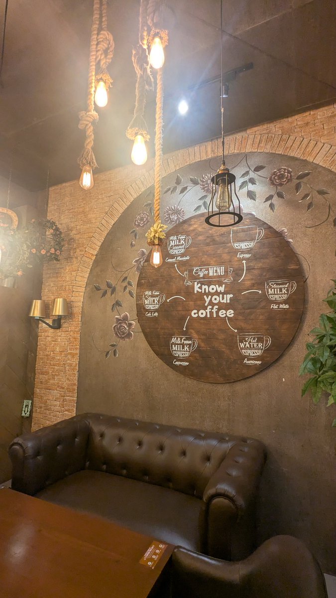 tktktk09's tweet photo. ☕
📍 Coffee Project Salcedo - Makati
#フィリピン #Philippines
#CoffeeProject
#マカティ #Makati
#マニラカフェ https://t.co/VijTS0wi4k